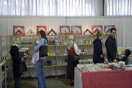 110ChristmasFair2009